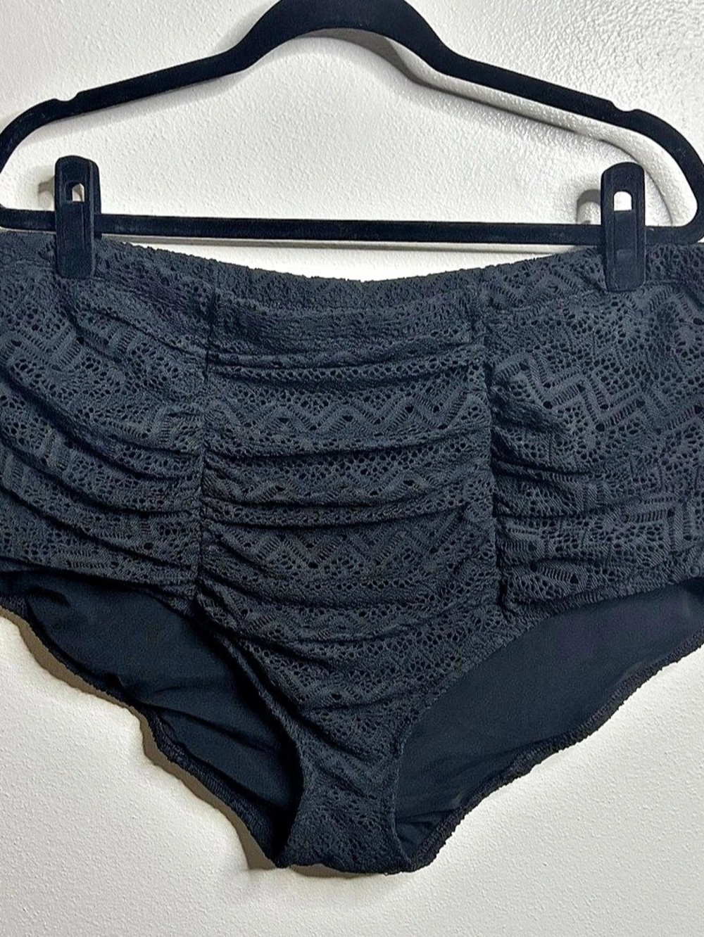 NWOT Torrid Black Crochet Lace High Waist Ruched Swim Bottom Bikini 3X Size 3 22